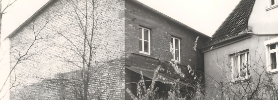 1890